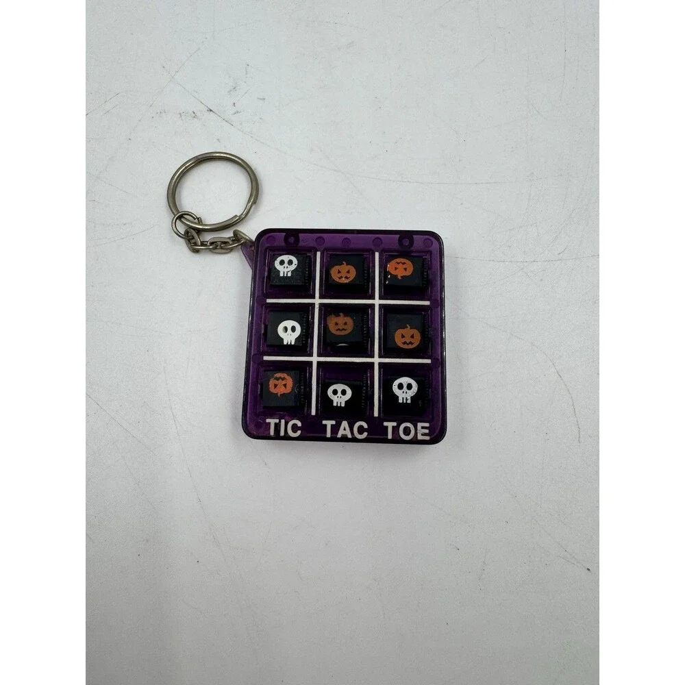 Halloween Pumpkins and Skulls Plastic Tic Tac Toe Keychain